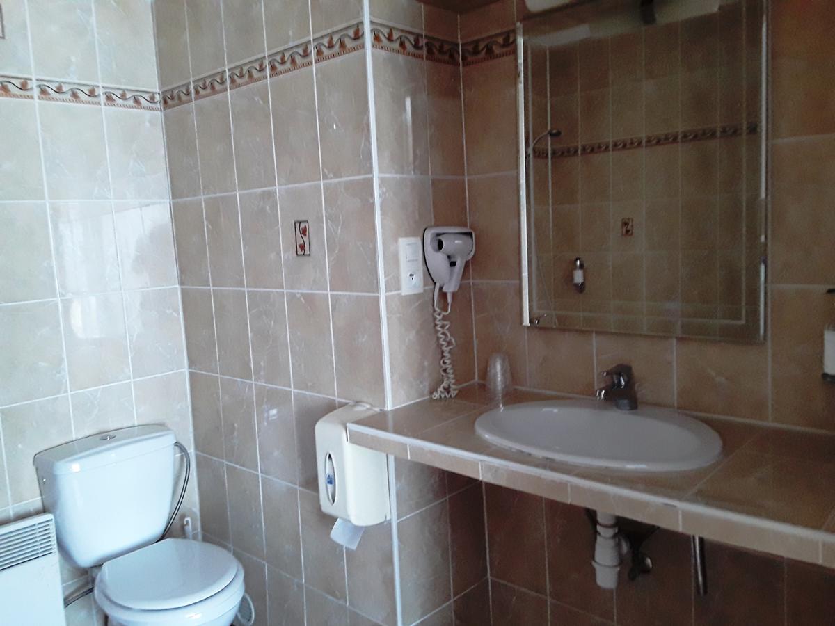 Hotel Evian Express - Terminus Luaran gambar